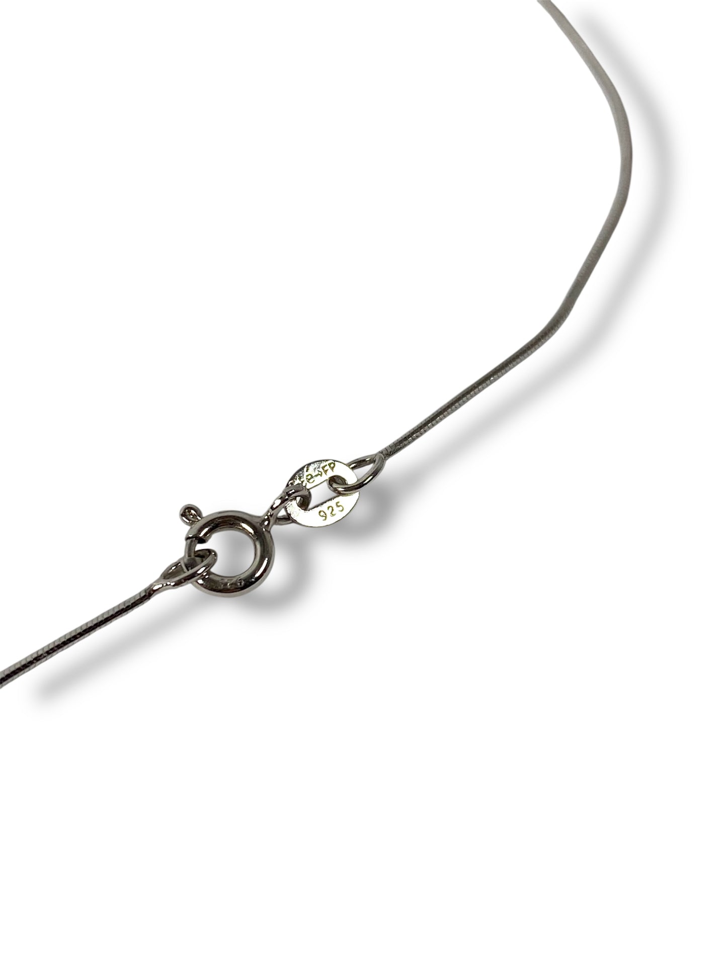 Catenina serpentina in argento 925, rodiata.