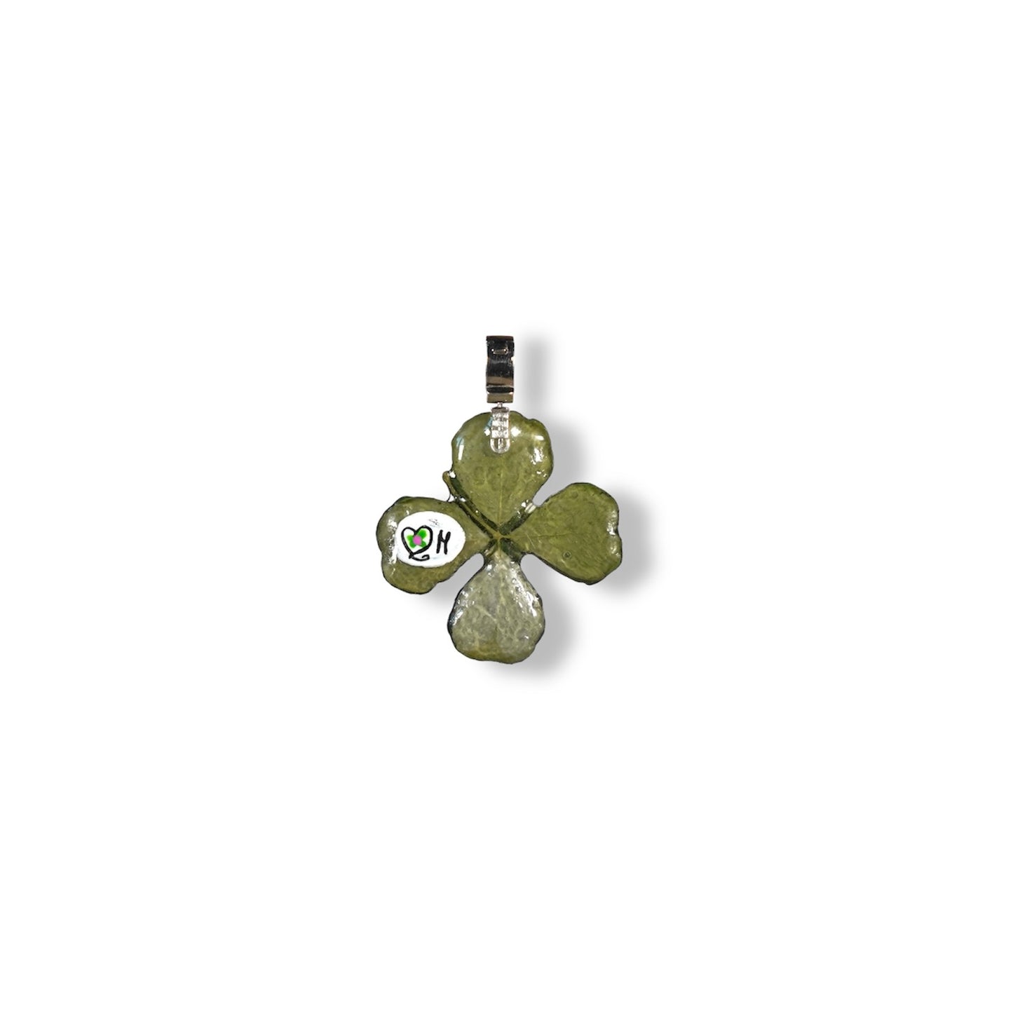 Manaluvia, "Charm quadrifoglio portafortuna” vero, dipinto e resinato, gancio in argento 925 N.06