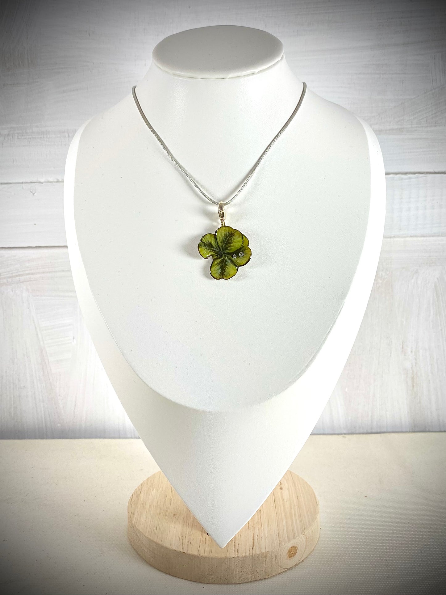 Ciondolo con quadrifoglio e gancio in argento