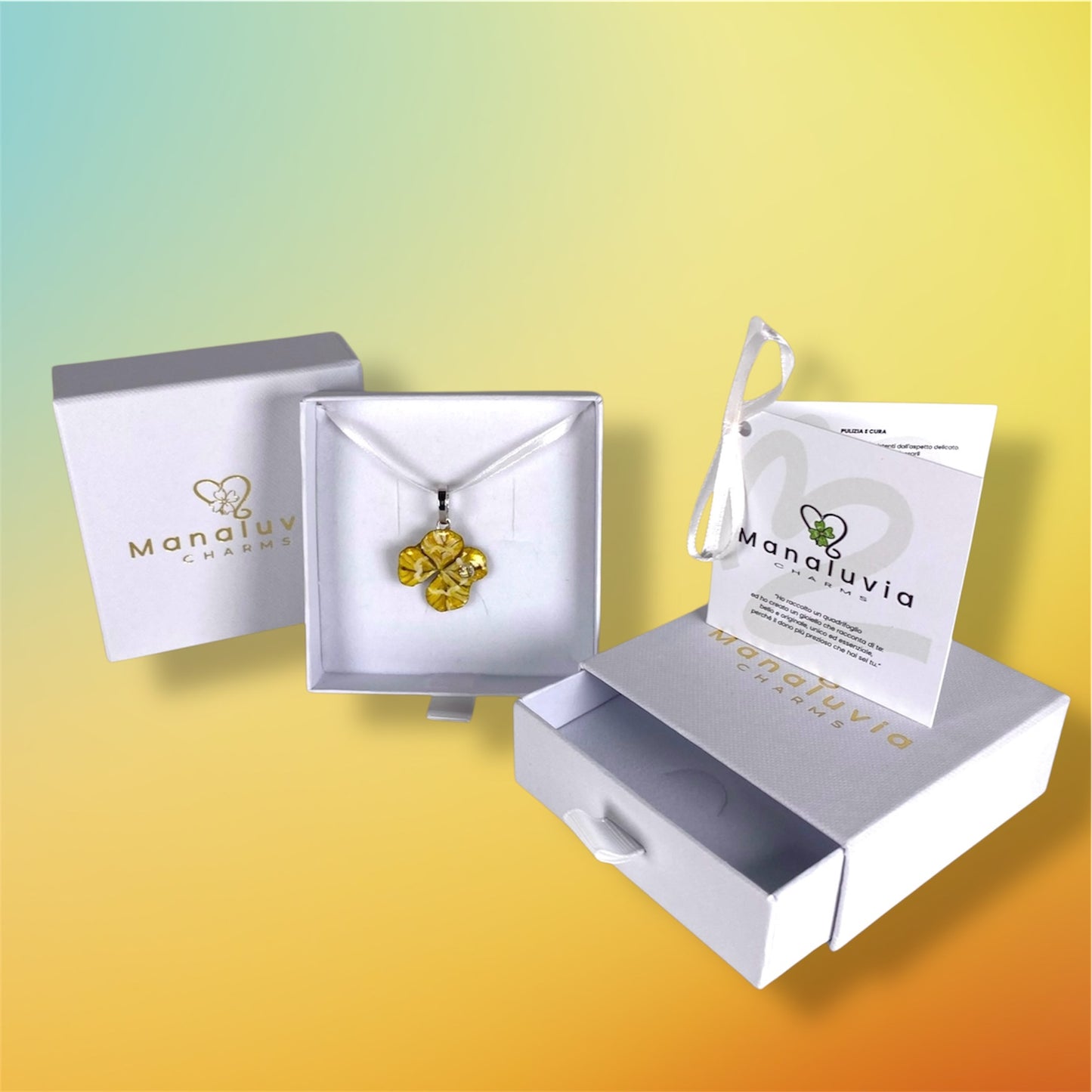 Chakra Manipura, ciondolo, vero quadrifoglio, dipinto di giallo e oro, con zircone brillante.
