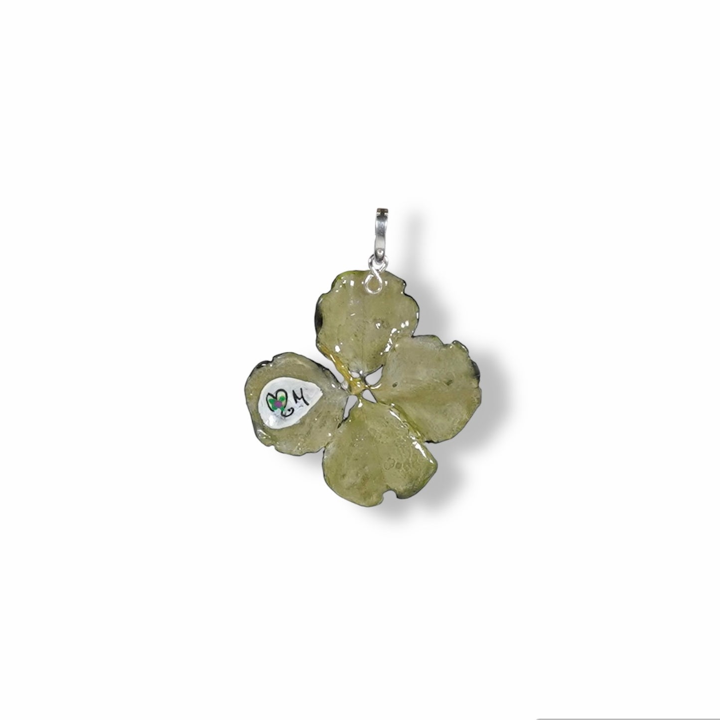 Manaluvia, "Charm quadrifoglio portafortuna” vero, dipinto e resinato, gancio in argento 925 N.01