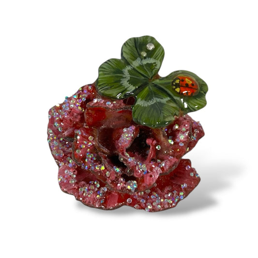 Spilla con Vera Rosa e Vero Quadrifoglio – Gioiello Artigianale con Cristalli
