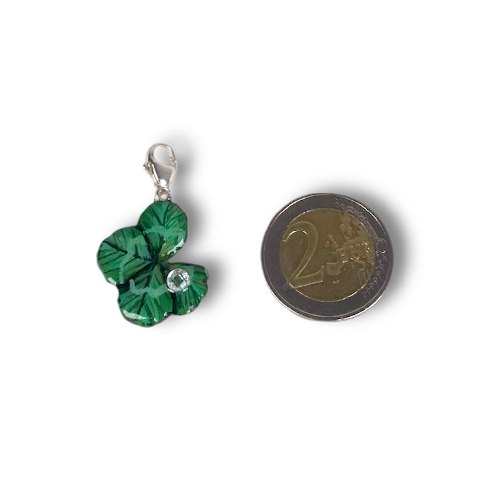 Chakra Anahata, ciondolo quadrifoglio, verde brillante con zircone.