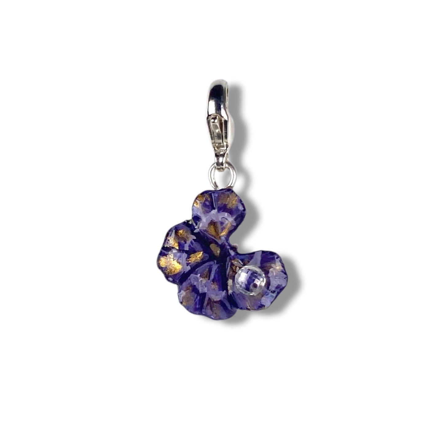 Chakra Ajana, ciondolo con quadrifoglio indaco/ violetto e oro con gancio in argento e zircone
