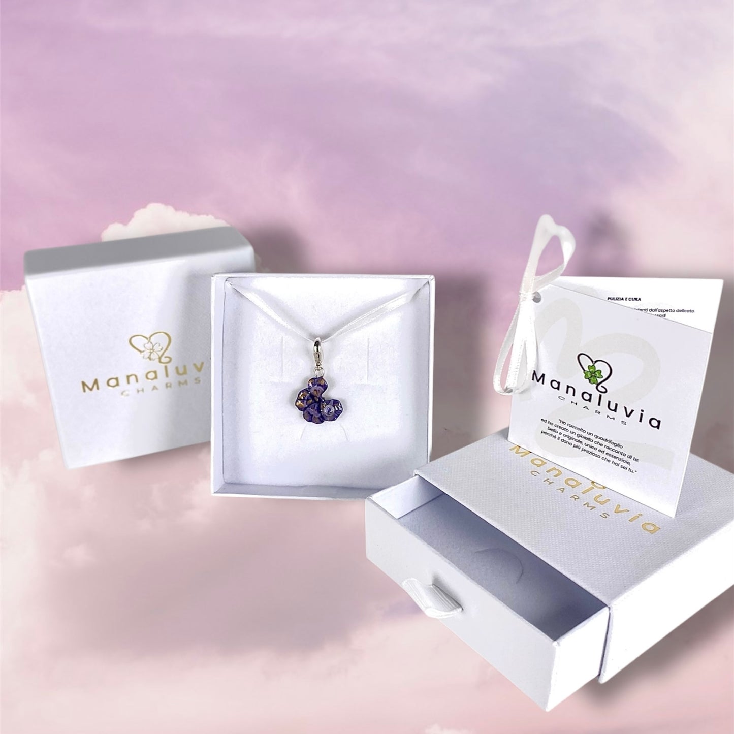 Chakra Ajana, ciondolo con quadrifoglio indaco/ violetto e oro con gancio in argento e zircone