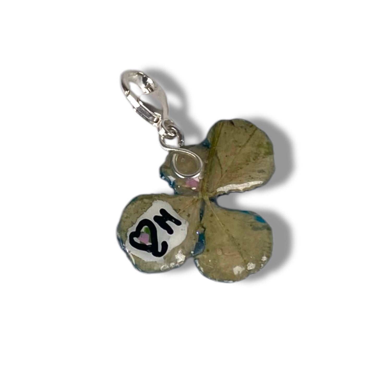 Chakra Vishuddha, ciondolo vero quadrifoglio, dipinto in azzurro e con zircone