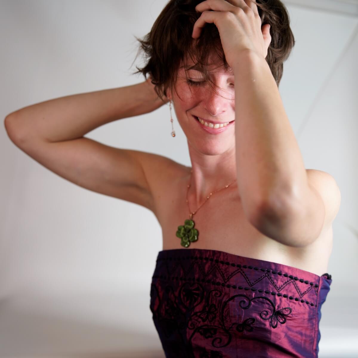 Collana con vero quadrifoglio decorato a mano