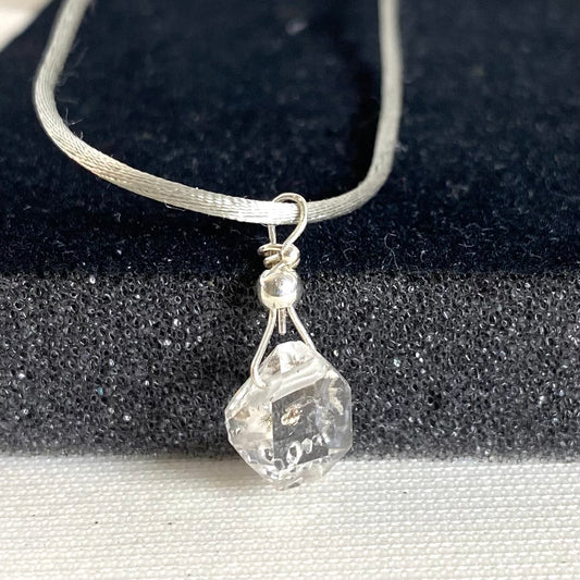 Charm Diamante di Herkimer con gancio in argento 925. D1