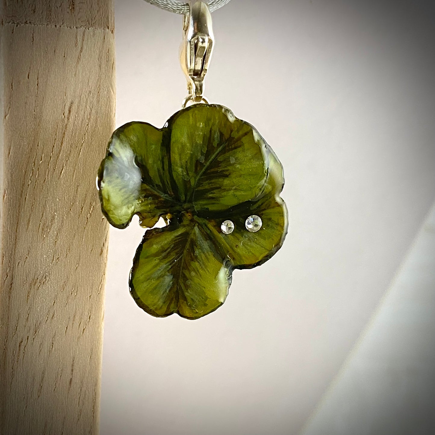 Ciondolo con quadrifoglio e gancio in argento