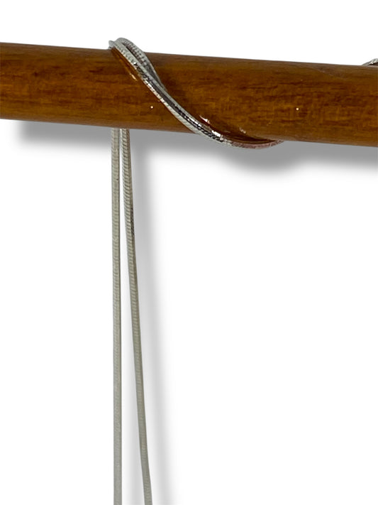 Catenina serpentina in argento 925, rodiata.