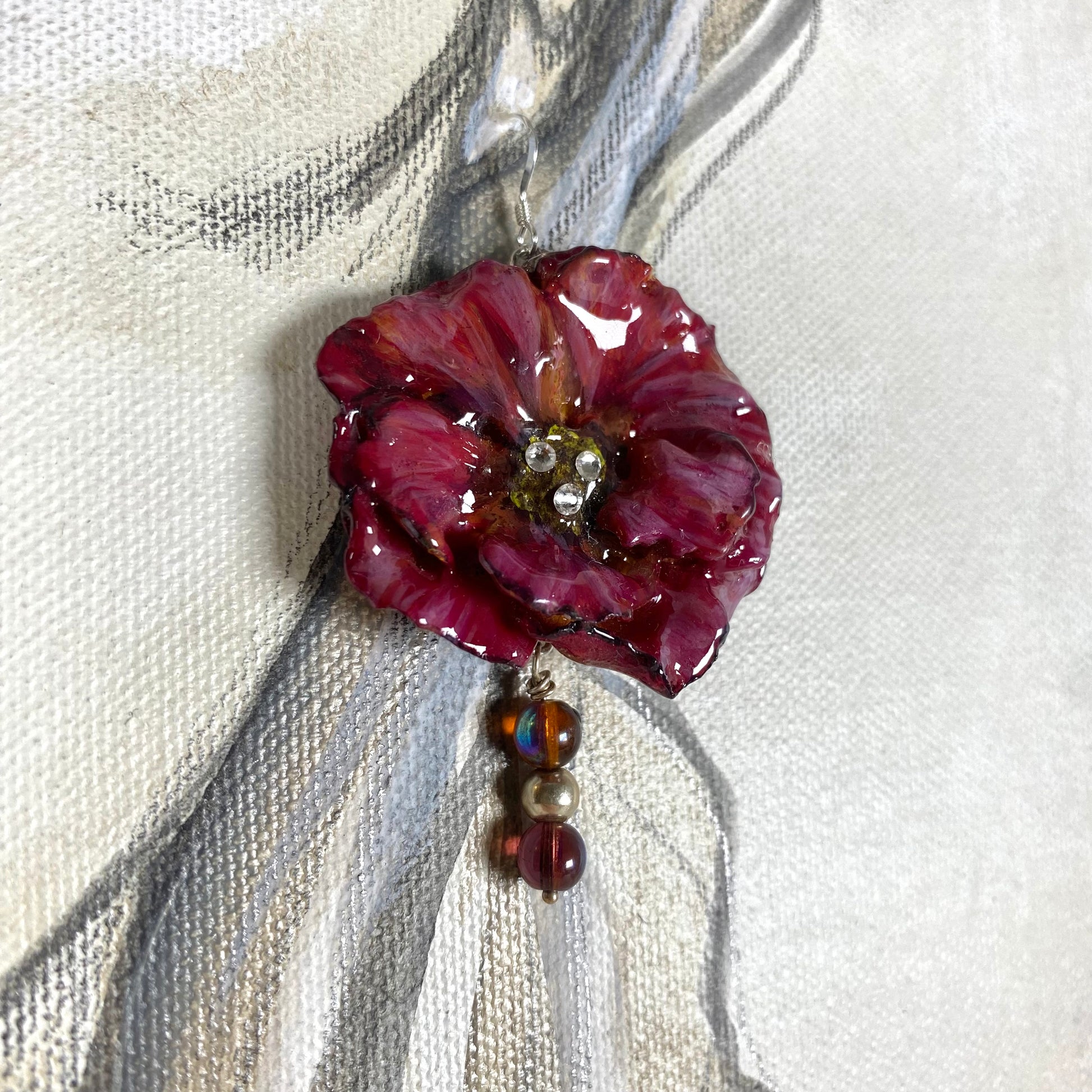 Gioiello artigianale fatto con i fiori