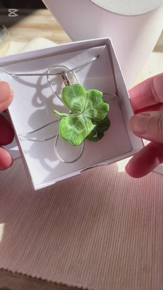 Quadrifoglio portafortuna vero grande con gancio in argento